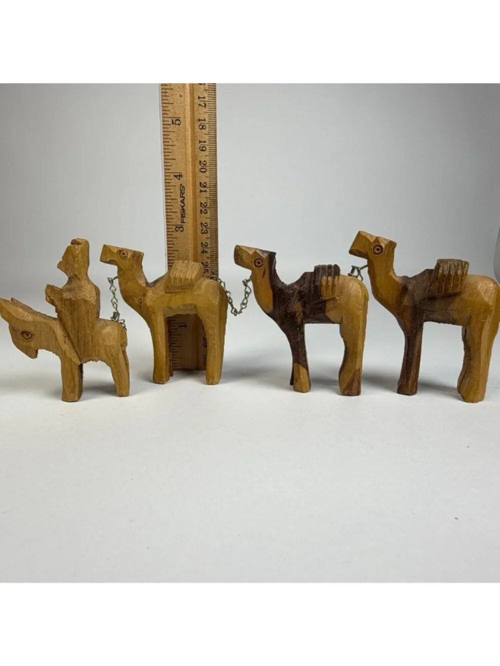 Unbranded hand carved